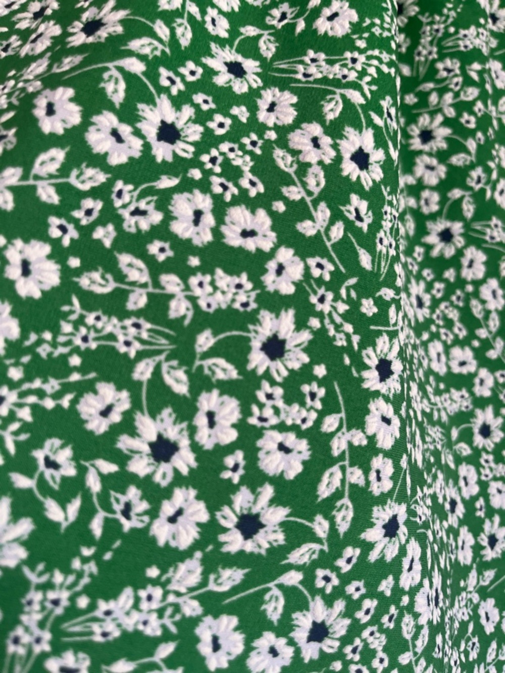 Amiana Green Floral Sleeveless V-Neck Babydoll Top so comfy/flowy smoke/pet free - Picture 5 of 8